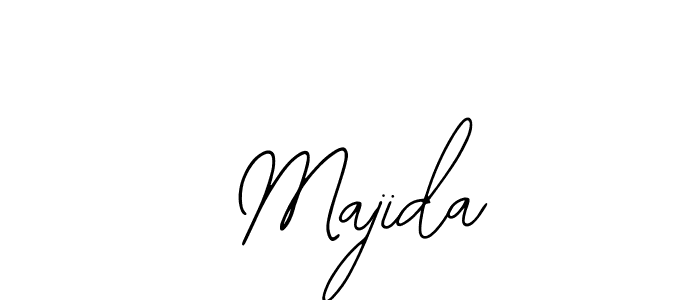 You can use this online signature creator to create a handwritten signature for the name  Majida. This is the best online autograph maker.  Majida signature style 12 images and pictures png