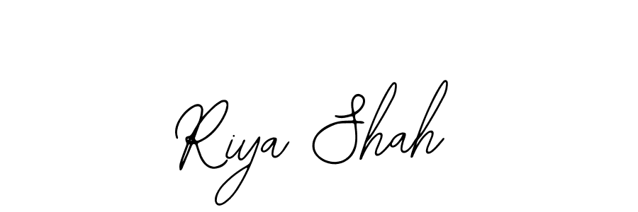 The best way (Bearetta-2O07w) to make a short signature is to pick only two or three words in your name. The name Riya Shah include a total of six letters. For converting this name. Riya Shah signature style 12 images and pictures png